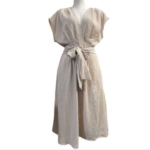 Max Studio V-neck Waist Tie Dress (cobblestone/ tan) read description